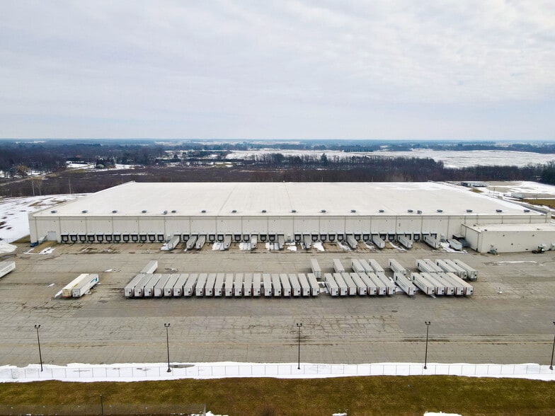 More Photos Of 33 Industrial Pky, La Porte Distribution For Sale