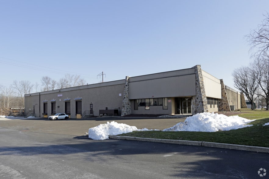 More Photos Of 3350 Progress Dr, Bensalem Warehouse For Lease