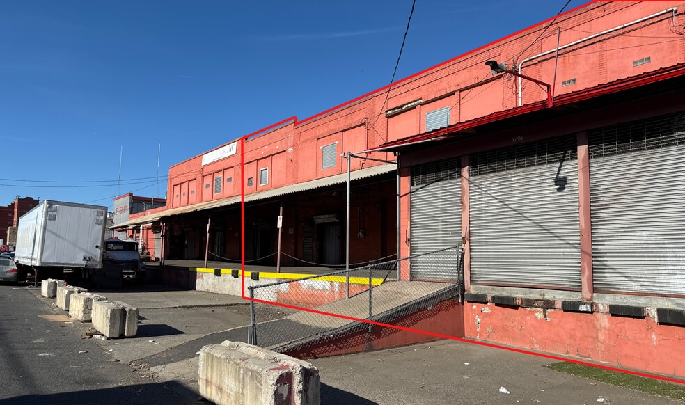 Primary Photo Of 212-222 Miller St, Newark Refrigeration Cold Storage For Lease