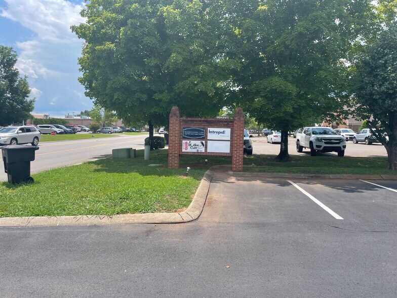 More Photos Of 222 Heritage Park Dr, Murfreesboro Office For Lease