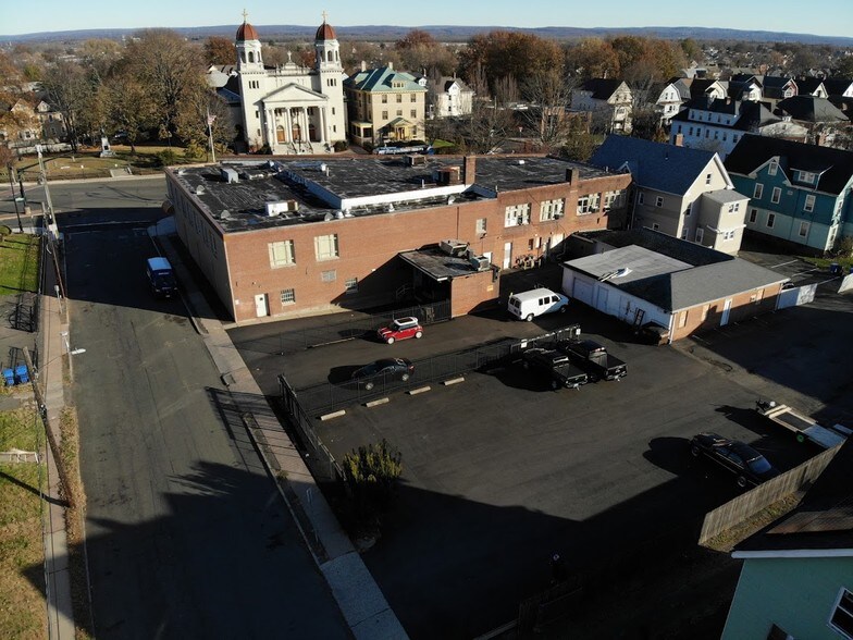 More Photos Of 641-651 Maple Ave, Hartford Office For Lease