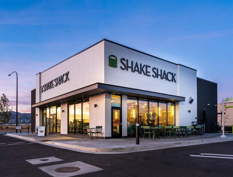 Primary Photo Of 4415 Tree Sparrow Ln, Riverton General Retail For Sale