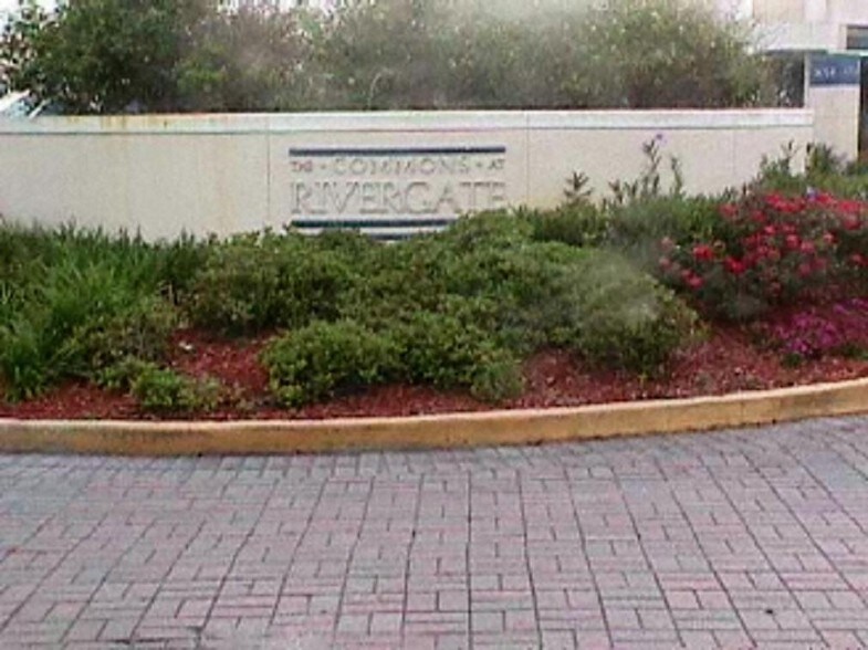 More Photos Of 3018 N US Hwy 301, Tampa Office For Lease