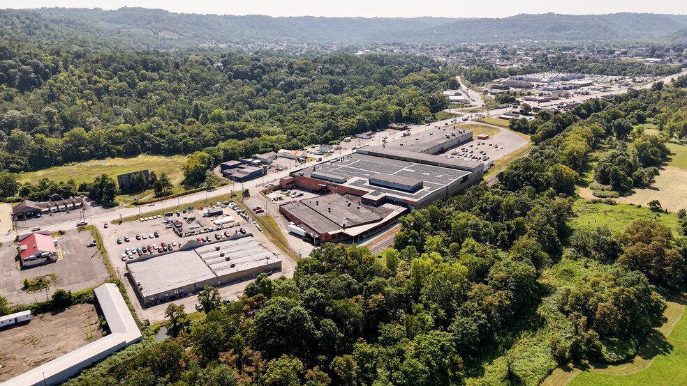 More Photos Of 1702 Wheeling Ave, Glen Dale Manufacturing For Sale