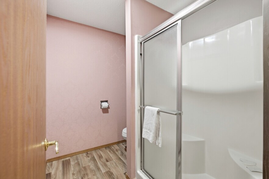 More Photos Of 3169 E Van Buren, Eureka Springs Hotel For Sale