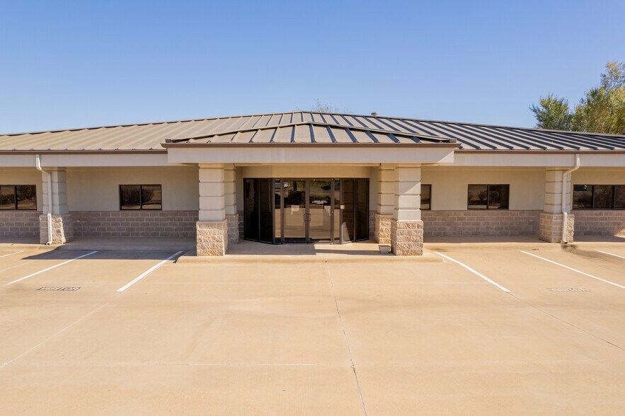 More Photos Of 4803 S Perkins Rd, Stillwater Specialty For Sale