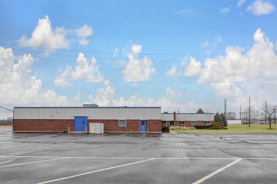 More Photos Of 720 S Edgewood Ave, Urbana Manufacturing For Sale