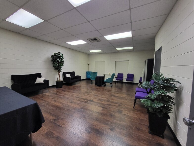 More Photos Of 1600 Agape Way, Decatur Specialty For Sale