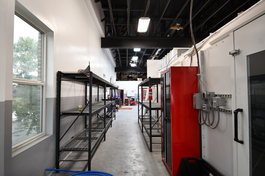 More Photos Of 4930 E 2550 N, Eden Auto Dealership For Lease