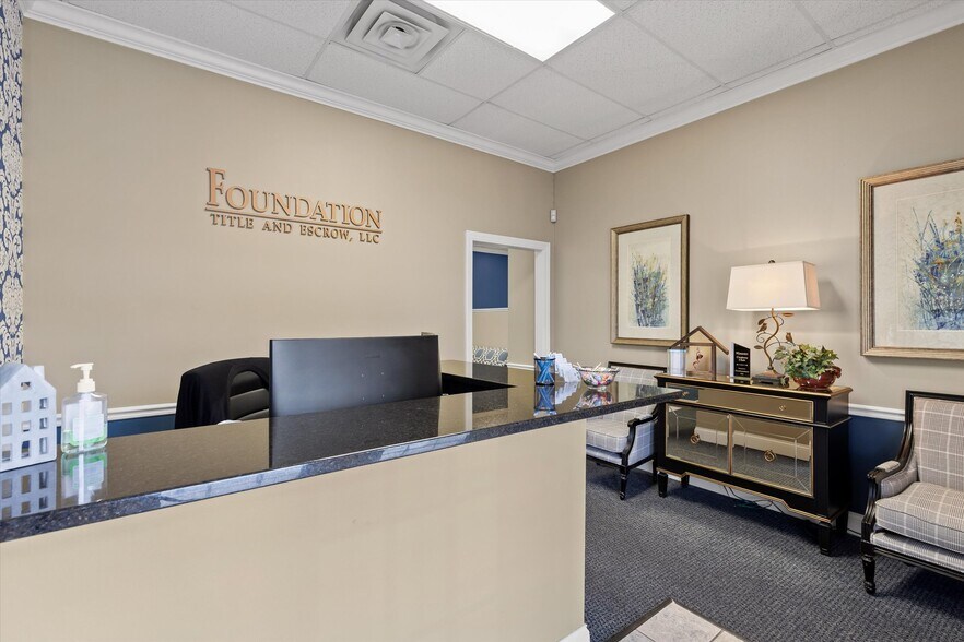 More Photos Of 6166 Shallowford Rd, Chattanooga Medical For Sale