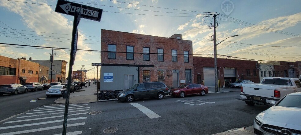 More Photos Of 27 Coffey St, Brooklyn Schools For Lease