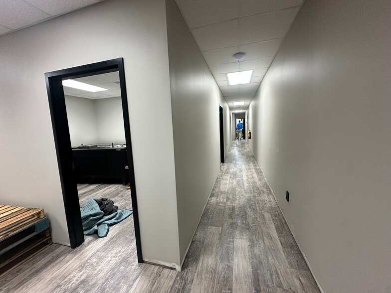 More Photos Of 4485 N Industrial Dr, Cumming Warehouse For Lease