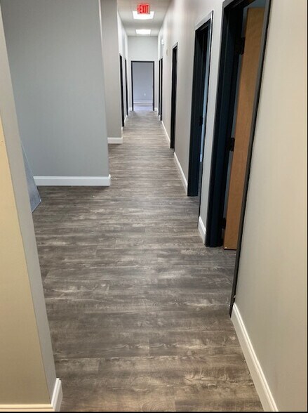 More Photos Of 6996 Piazza Grande Ave, Orlando Office For Lease