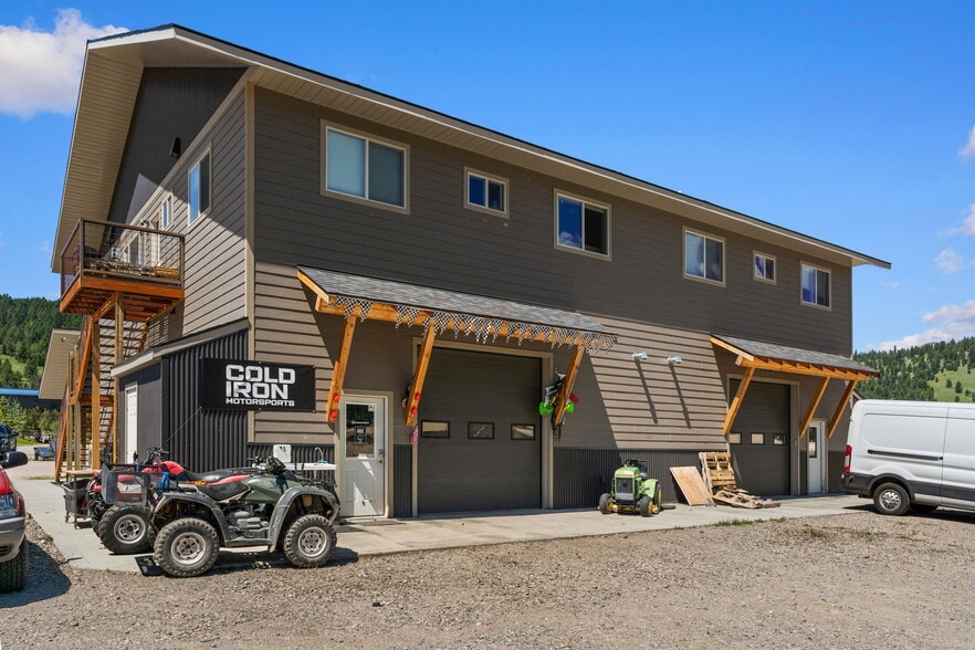 More Photos Of 303 Cold Iron Rd, Gallatin Gateway Warehouse For Sale