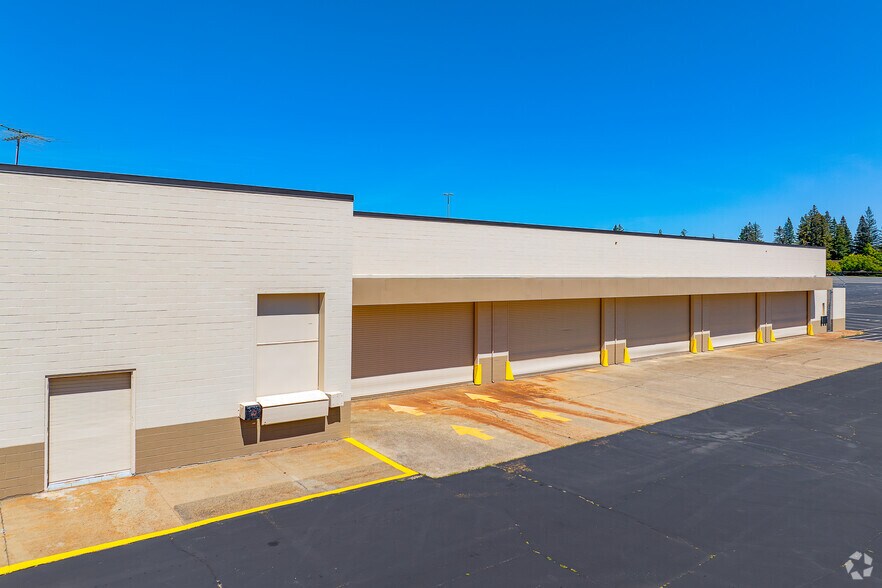 More Photos Of 5850 Sunrise Blvd, Citrus Heights Auto Repair For Sale