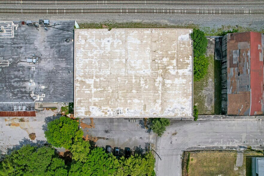 More Photos Of 7200 NW 1st Ave, Miami Distribution For Lease