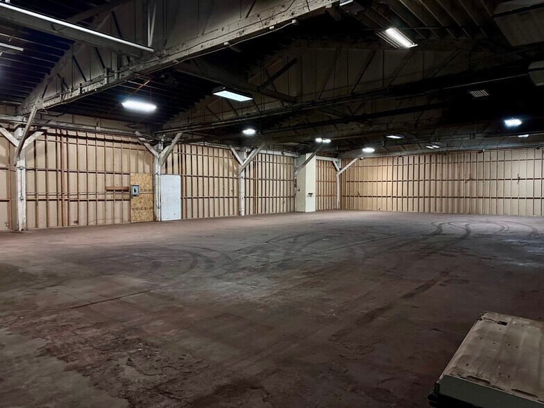 More Photos Of 9493 Porter Rd SE, Aumsville Manufacturing For Lease