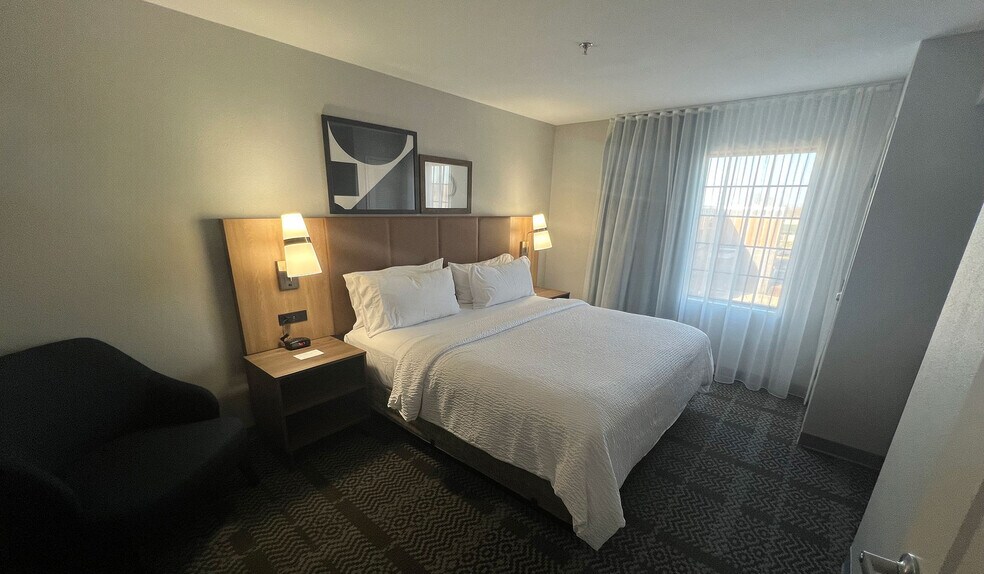 More Photos Of 7418 Washington Ave, Mount Pleasant Hotel For Sale