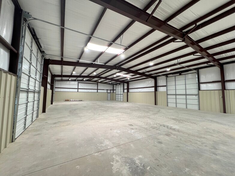 More Photos Of 3920 NW 39th St, Oklahoma City Unknown For Lease