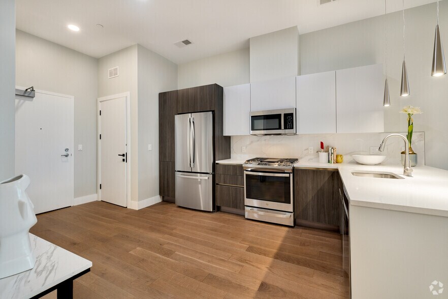 More Photos Of 9 Central St, Somerville Apartments For Lease