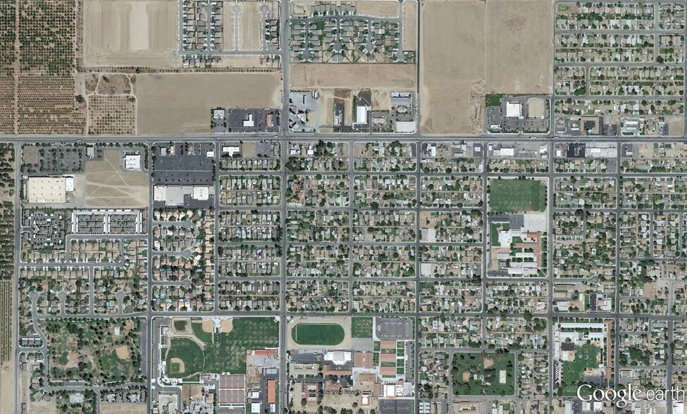 More Photos Of 1304 Highway 46, Wasco Freestanding For Sale