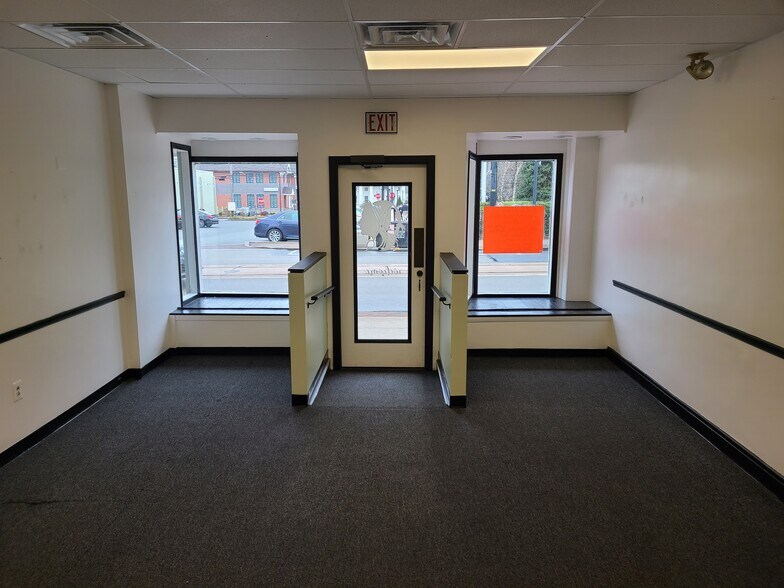 More Photos Of 21 E State St, Media Storefront Retail Office For Lease