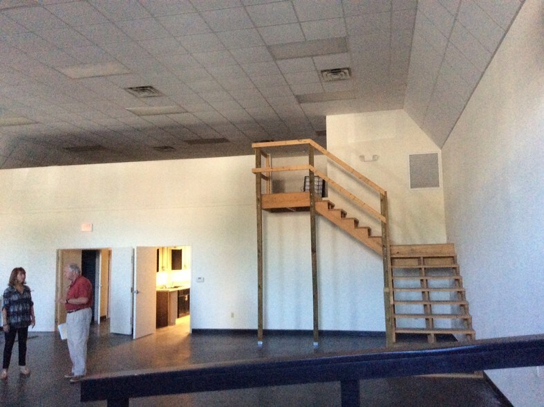 More Photos Of 186 N Palafox St, Pensacola Office For Lease