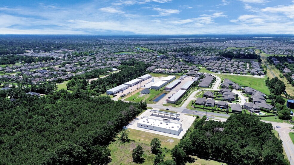 More Photos Of 18220 N Eldridge Pky, Tomball Convenience Store For Lease