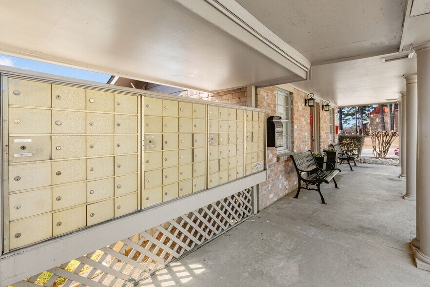 More Photos Of 2451 Lake Rd, Huntsville Apartments For Sale