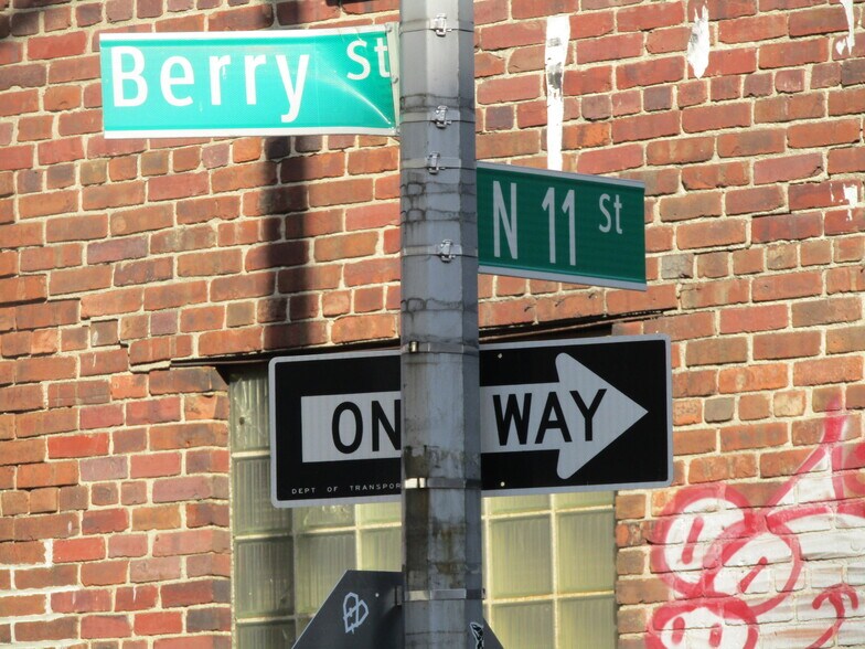 More Photos Of 119 N 11th St, Brooklyn Loft Creative Space For Lease