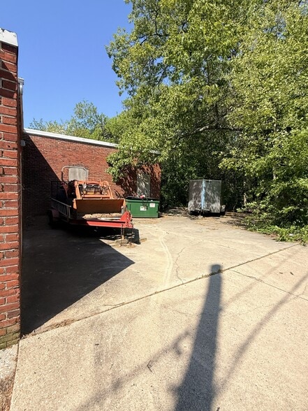 More Photos Of 101 W Nicholson Rd, Audubon Industrial For Sale