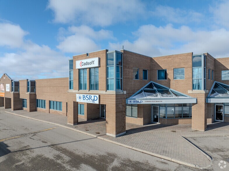 More Photos Of 243-263 Woodlawn Rd W, Guelph Storefront Retail Office For Lease