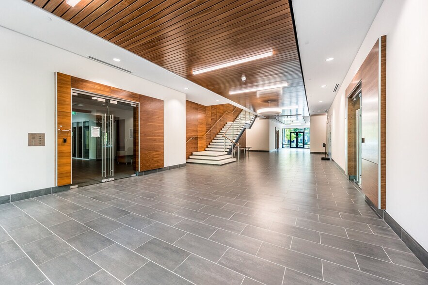 More Photos Of 1501 Belle Isle Ave, Mount Pleasant Office For Lease