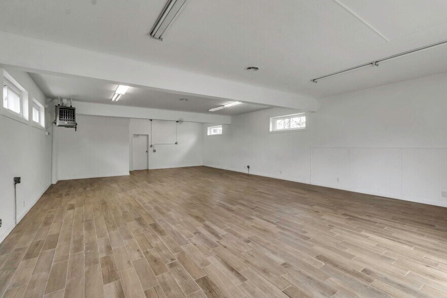 More Photos Of 12482 Broadway St, Alden General Retail For Sale