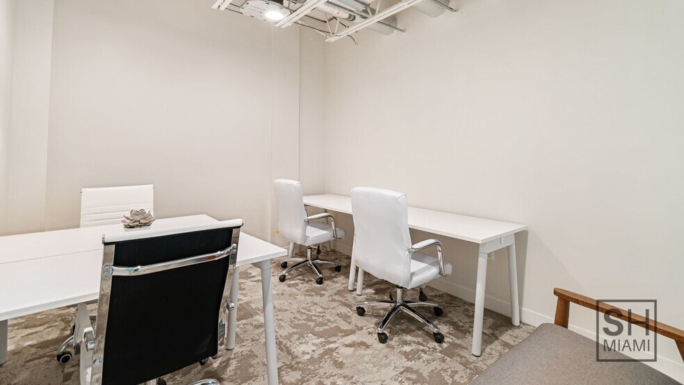More Photos Of 820 W 41st St, Miami Beach Coworking Space