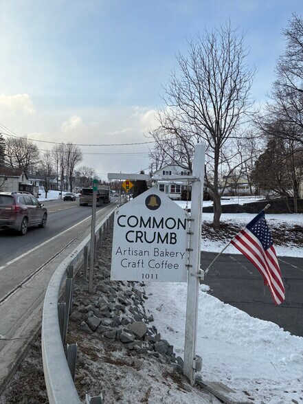 More Photos Of 1011 Hoosick Rd, Troy Storefront Retail Residential For Sale