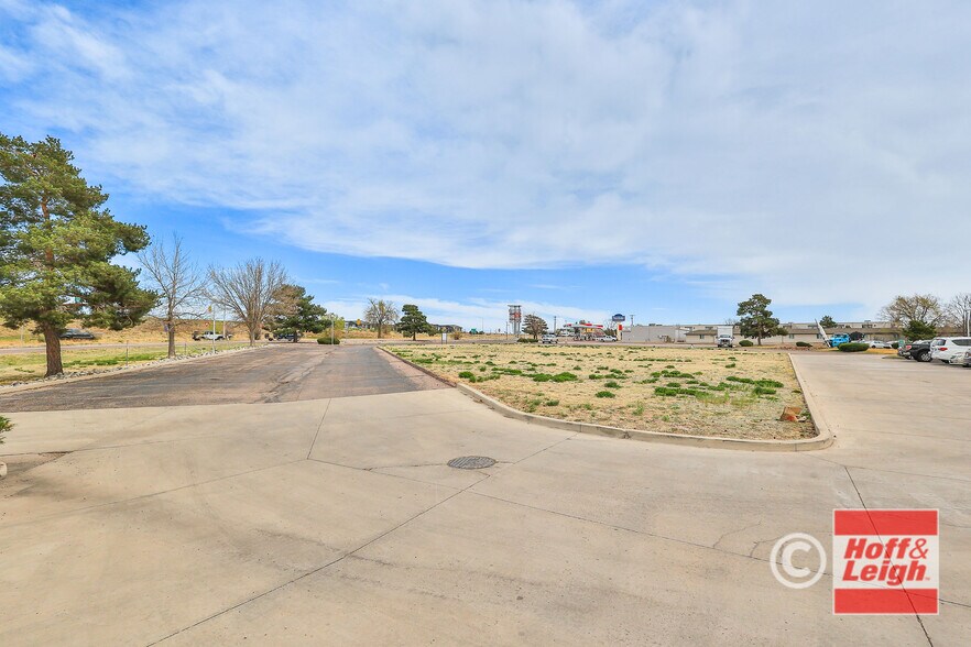 More Photos Of 6809-6829 Space Village Ave, Colorado Springs Freestanding For Sale