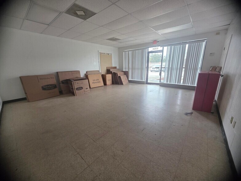 More Photos Of 5310 Us Highway 41 N, Palmetto Self Storage For Lease