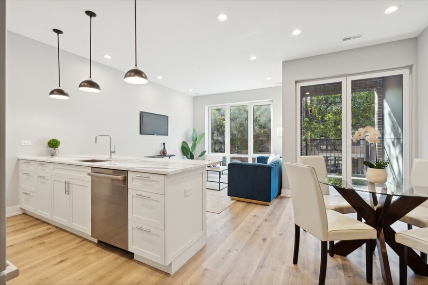 More Photos Of , Chicago Multifamily For Sale