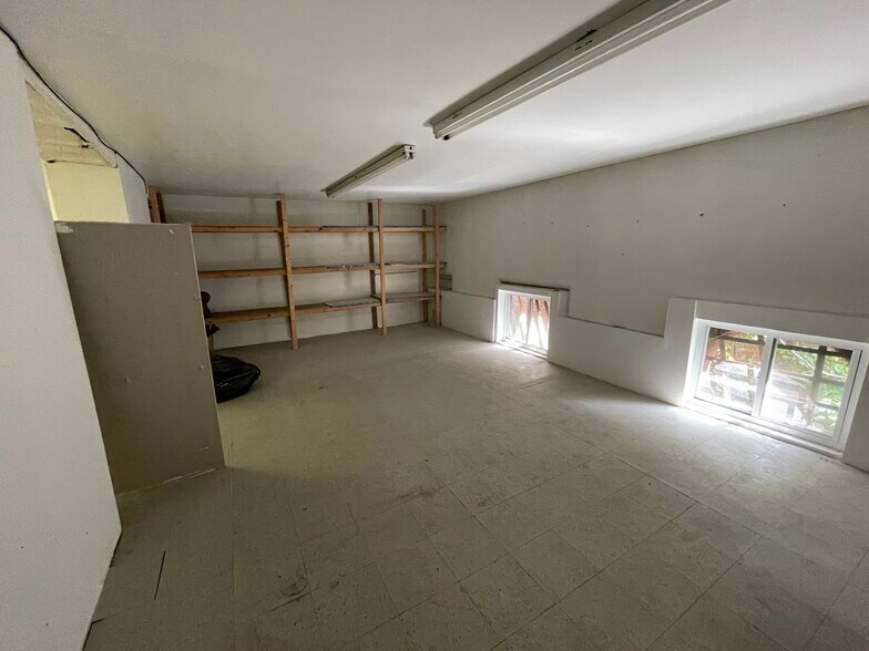 More Photos Of 1298 Fulton St, Brooklyn Storefront For Lease