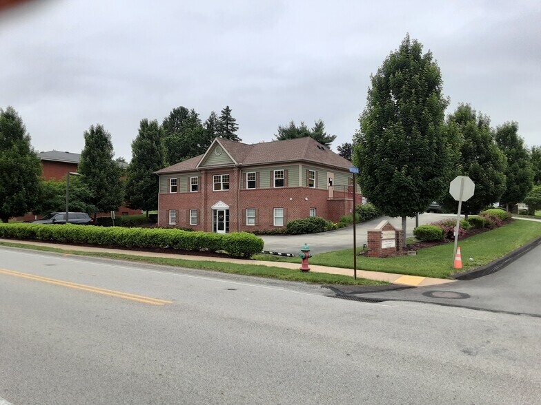 More Photos Of 4774 Old William Penn Hwy, Murrysville Medical For Lease