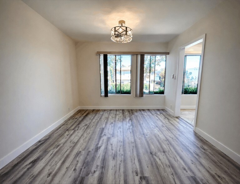 More Photos Of 439 S Oakhurst Dr, Beverly Hills Apartments For Sale