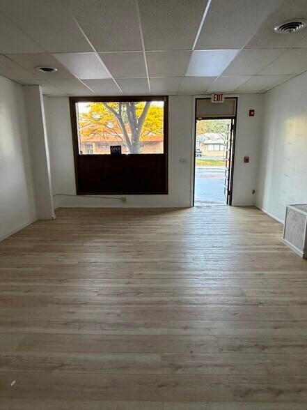 More Photos Of 411-431 N Main St, Bristol Apartments For Lease