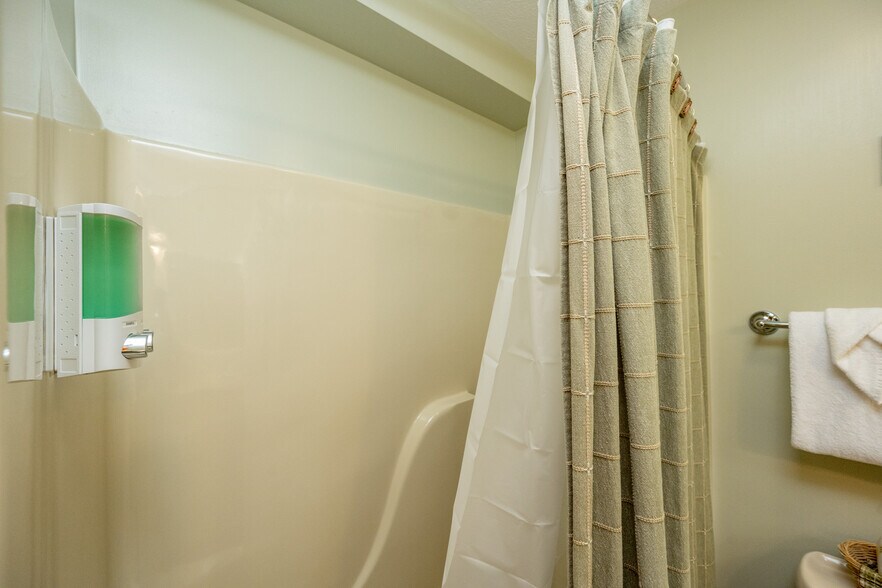 More Photos Of 17848 Garrett Hwy, Oakland Apartments For Sale