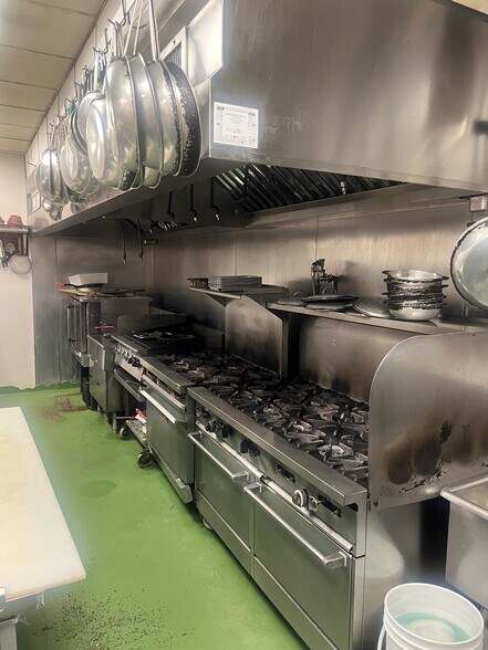 More Photos Of 214-216 Columbus Ave, Pawtucket Restaurant For Sale