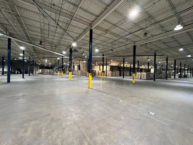 More Photos Of 2930-2932 Lebanon Church Rd, West Mifflin Warehouse For Lease
