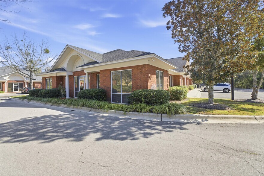Primary Photo Of 1574 Village Square Blvd, Tallahassee Office For Lease