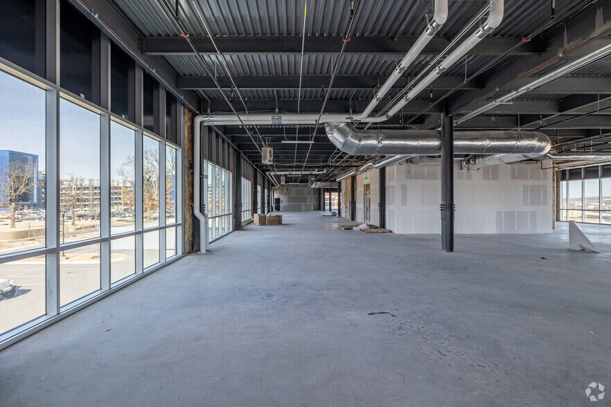 More Photos Of 3721 S Champions Dr, Rogers Medical For Lease