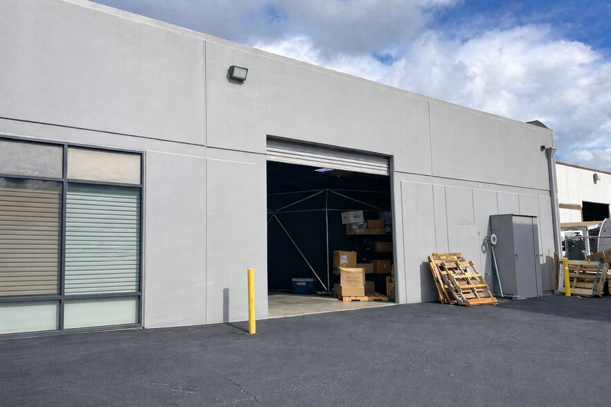 More Photos Of 614 Airport Rd, Oceanside Manufacturing For Lease