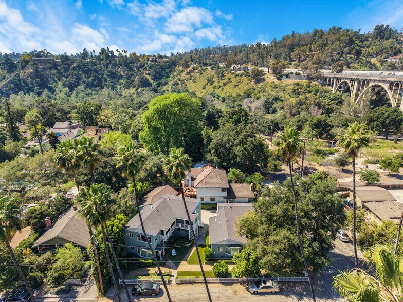 More Photos Of 646 Westminster Dr, Pasadena Multifamily For Sale